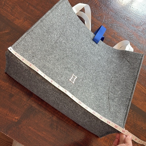 Kit and Ace Large Felt Shopper Tote Grey - Picture 10 of 13
